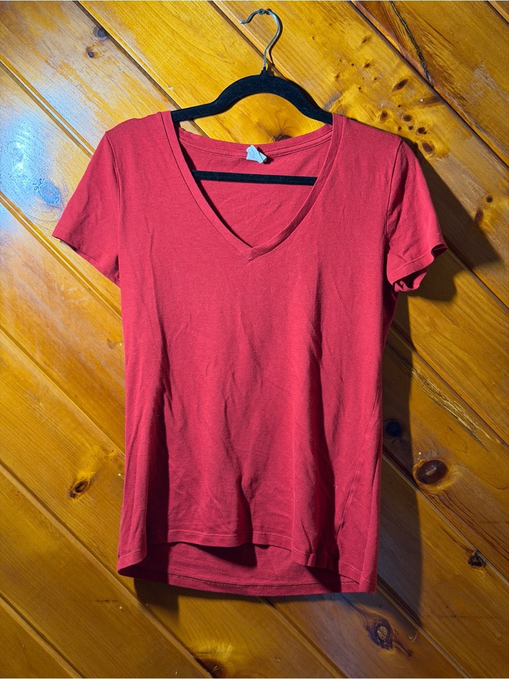 PINK Victoria's Secret Red V-Neck Short Sleeve Tee